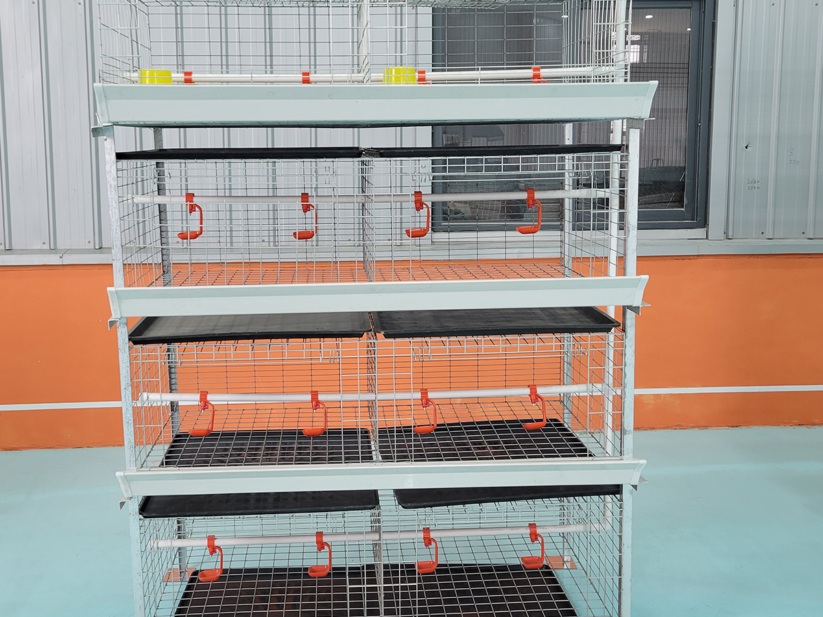 Flexible Bottom Mesh Floor Detail