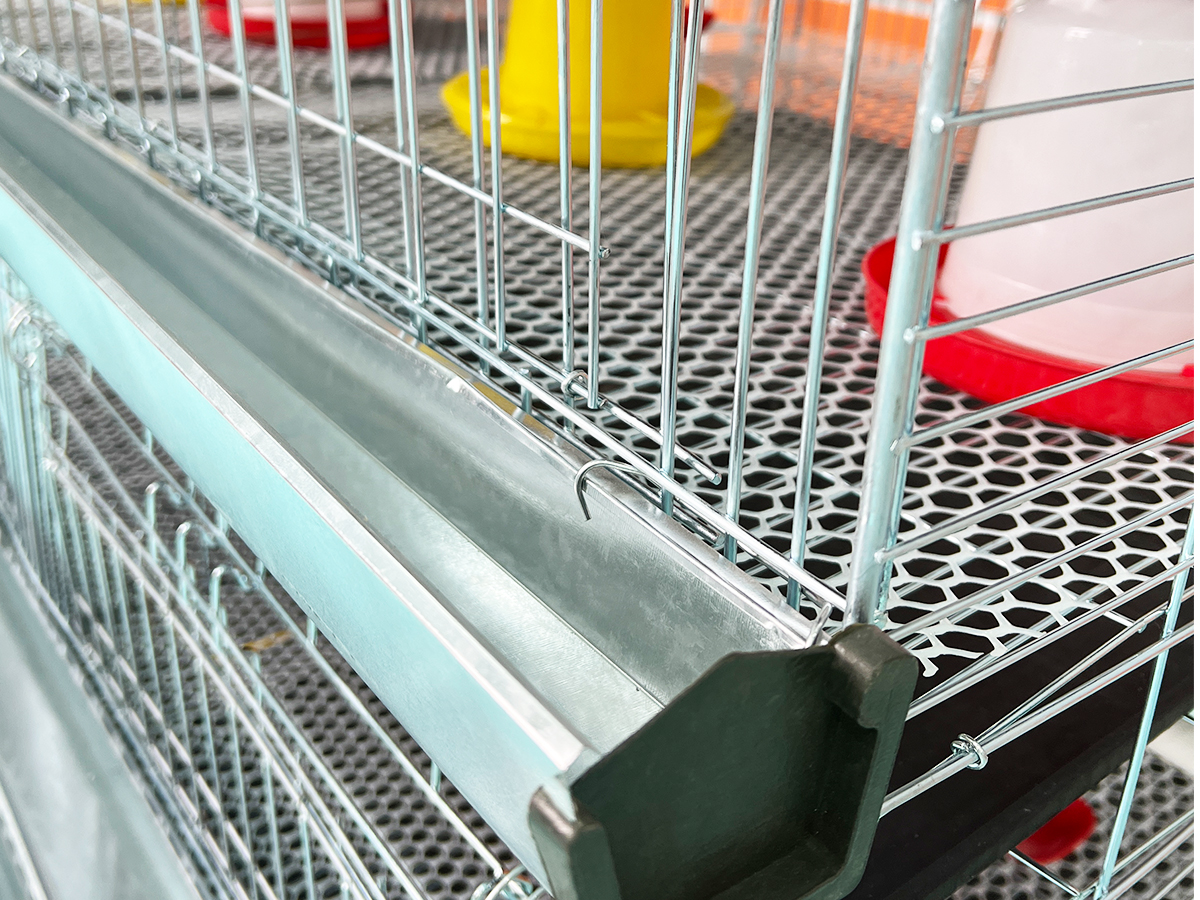 Adjustable Chick Feeding Pans